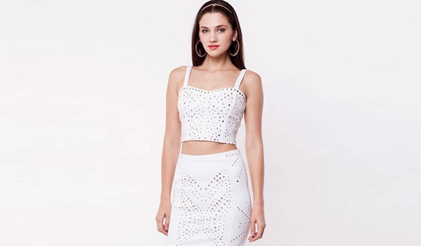SUMMER STAPLES – THE WHITE CROP TOPS WE’RE BANKING ON