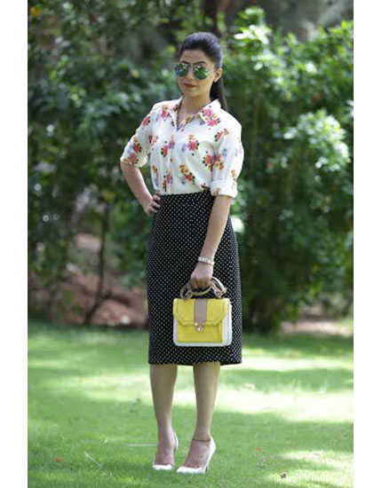 WEAR FLORALS WEAR FLORALS